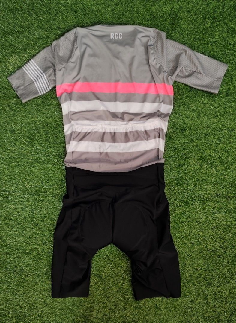 Rapha RCC Pro Team Aerosuit / Onesuit (Medium) (Category: Activewear) located in Santa Rosa. Submitted by tindahannitimi (Listing ID 1410576838, Image 2). Description: - Rapha RCC Pro Team Aerosuit/ ONESUIT - Size: Medium - Made in Portugal - Black - RCC branding 𝗔𝗧𝗧𝗘𝗡𝗧𝗜𝗢𝗡 𝗧𝗢 𝗕𝗨𝗬𝗘𝗥𝗦: Colors may slightly vary due to lighting. Please manage your expectations all items are thrifted. Items may have minor lint, faint stains or sign of