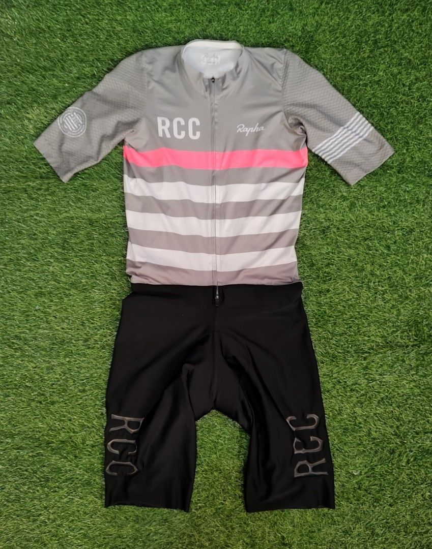 Rapha RCC Pro Team Aerosuit / Onesuit (Medium) (Category: Activewear) located in Santa Rosa. Submitted by tindahannitimi (Listing ID 1410576838, Image 1). Description: - Rapha RCC Pro Team Aerosuit/ ONESUIT - Size: Medium - Made in Portugal - Black - RCC branding 𝗔𝗧𝗧𝗘𝗡𝗧𝗜𝗢𝗡 𝗧𝗢 𝗕𝗨𝗬𝗘𝗥𝗦: Colors may slightly vary due to lighting. Please manage your expectations all items are thrifted. Items may have minor lint, faint stains or sign of