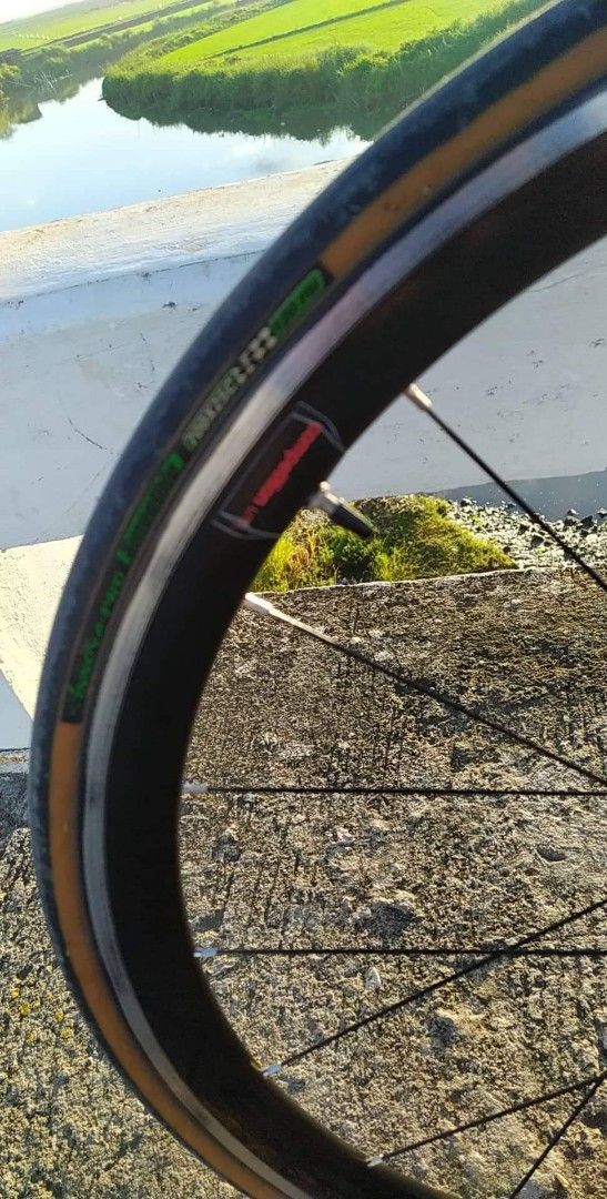 Sagmit Afield Road Bike (Category: Bicycles) located in Mexico. Submitted by youngstone_251e95 (Listing ID 1410620871, Image 3). Description: RB very magaang sagmit, at di masyado nagamit kc busy me sa work BABAE gumagamit at RUSH FOR SALE... 🚲 Message lang po sa presyo ty.