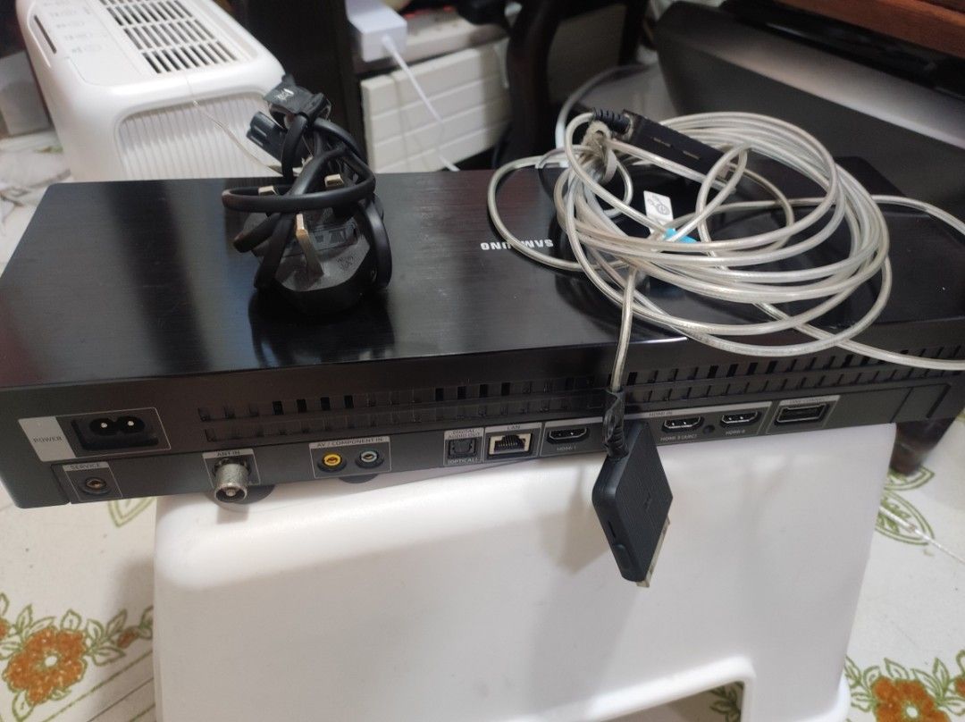 Samsung One Connect Box SOC1001RB全正常, 家庭電器, 電視 & 其他娛樂, 串流媒體及集線器 - Carousell