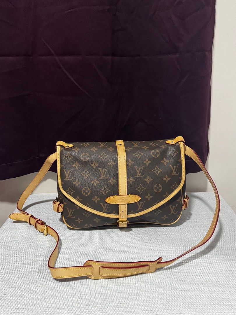 Saumur 25 (Category: Luxury Bags & Wallets) located in Marikina City. Submitted by barcafavela (Listing ID 1410651879, Image 2). Description: Saumur 25 Used once No dust bag Has minor stains on vachetta leather( can send pictures) Sf will be shouldered by buyer.