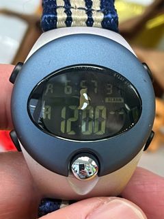 （分類：）位於 。 由 watchrick 提交（商品編號 1410617021，圖片 1）。簡介： 。
