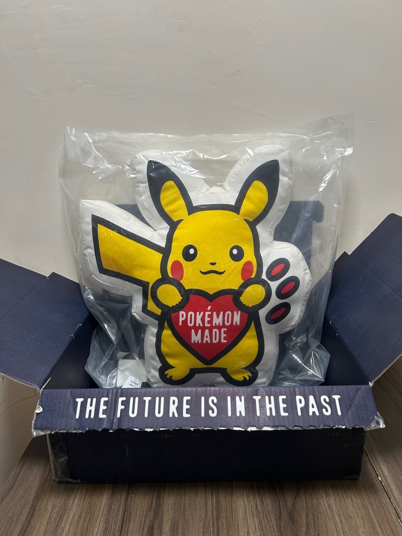 包sf) Human Made Cushion x Pokemon Pikachu Pokemon Made, 興趣及