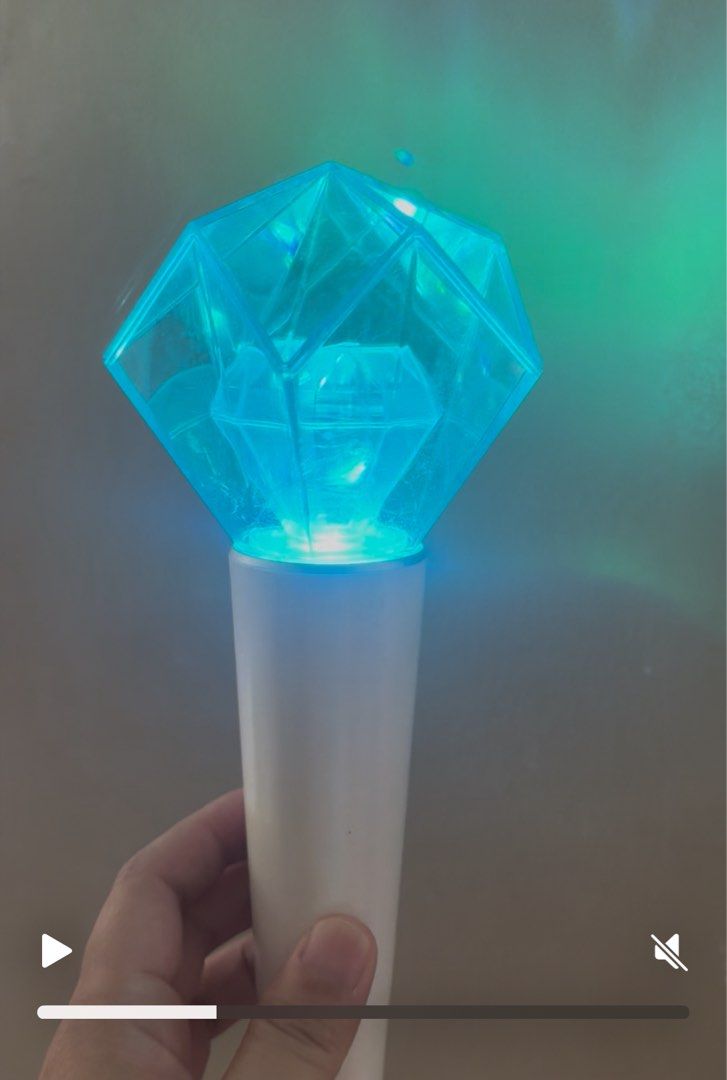 SHINee Official Lightstick -working (Category: K-Wave Merchandise) located in Calamba. Submitted by cur8d (Listing ID 1410705805, Image 1). Description: batteries not included no box .