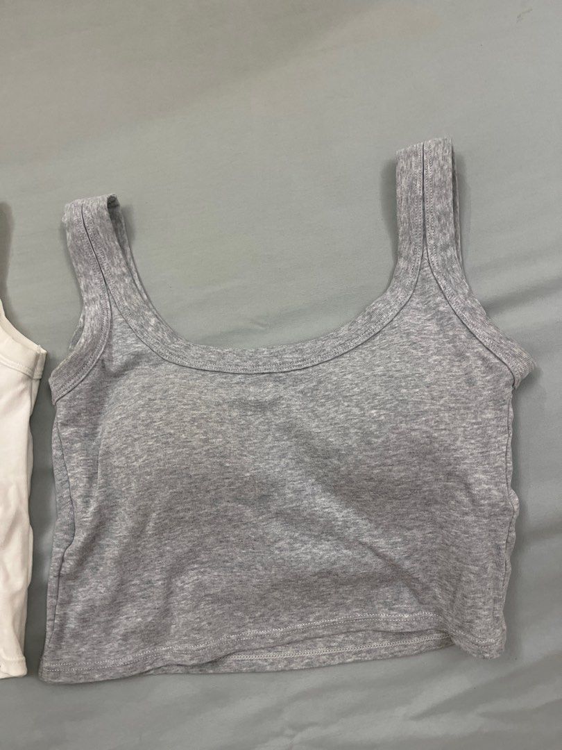 Singlets padded (Category: Sleeveless) located in Kuala Lumpur. Submitted by zxing1 (Listing ID 1410649765, Image 3). Description: Declutter .