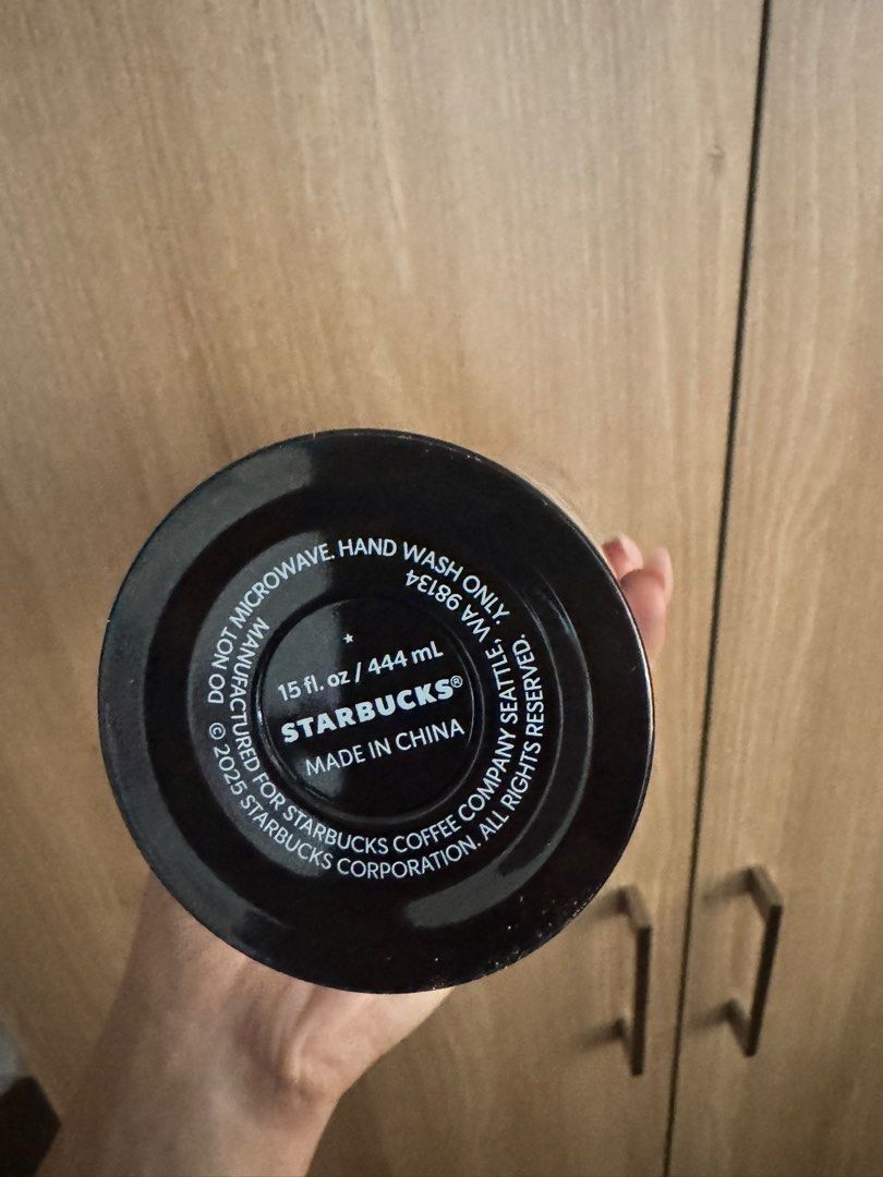 Starbucks Tumbler 2026 (Category: Water Bottles & Tumblers) located in San Fernando. Submitted by alt_thea (Listing ID 1410601593, Image 2). Description: new! - no box hence mura - buyer shoulders sf - can ship by jan 12 (had to go home sa province for holidays) - mop: gcash/bank.