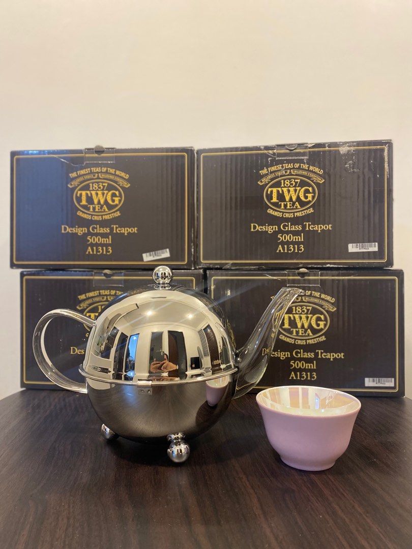 TWG Design Glass Teapot 900ml (Category: Coffee & Tea Tableware) located in Pateros City. Submitted by dendenden15 (Listing ID 1410630609, Image 1). Description: Original Price 19,500 Selling for 50% its price still negotiable .