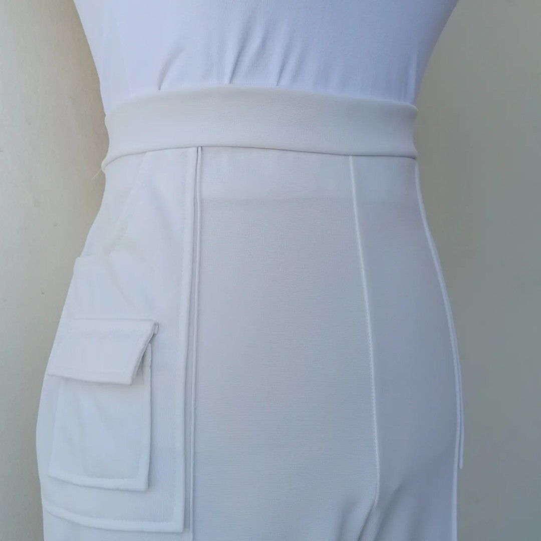 White Trouser JT25 ( W: 32-38) (Category: Other Bottoms) located in Las Pinas. Submitted by ejstyles (Listing ID 1410667518, Image 2). Description: stretchable with pockets.