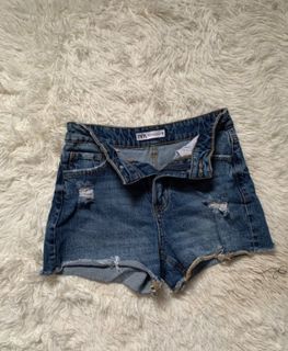 (Category: ) located in . Submitted by gladvn (Listing ID 1410571451, Image 1). Description: .