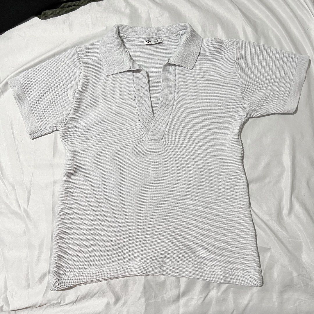Zara Knit Polo Shirt (Altered) (Category: Shirts) located in Quezon City. Submitted by kindleton (Listing ID 1410672882, Image 1). Description: Color: Light blue Size: Medium but was altered so now it fits like size Small From the men’s section Only used 2x Can include Zara paperbag .