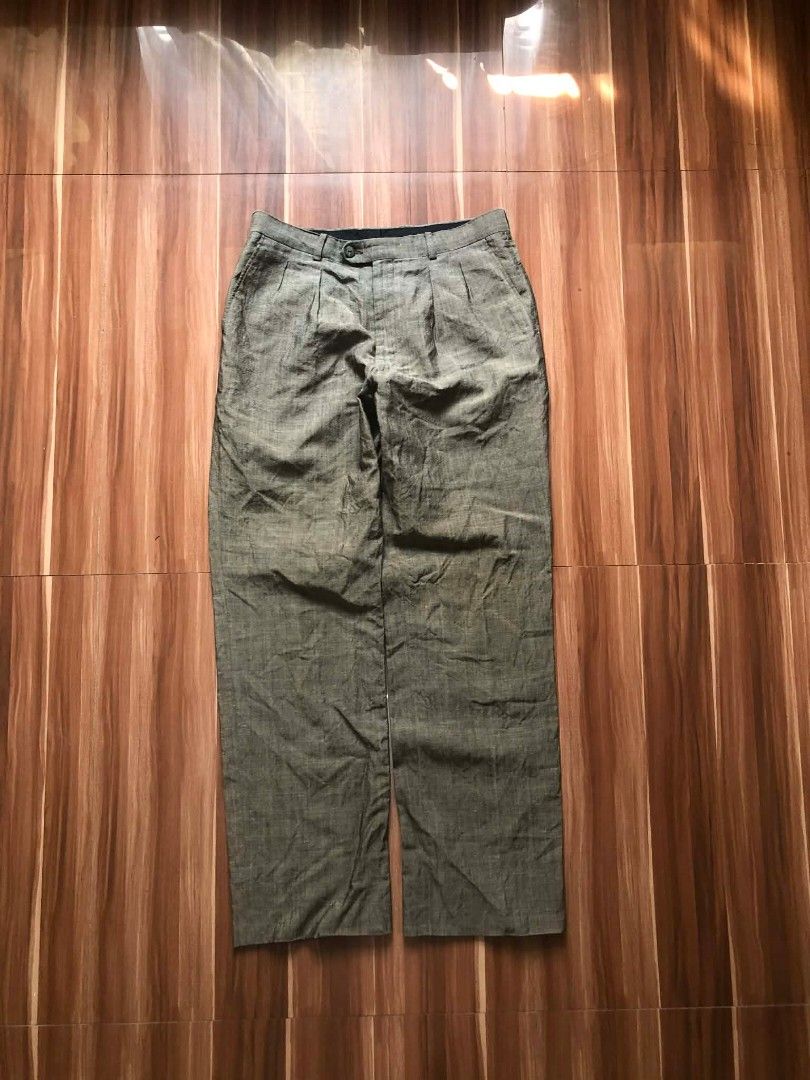 1953 by hogan Grey Trousers (Category: Trousers) located in Bulacan. Submitted by mgadamitnilolo (Listing ID 1407520394, Image 1). Description: 50s or 70s mr ben hogan trousers issue: stains 31x40.5 600 .