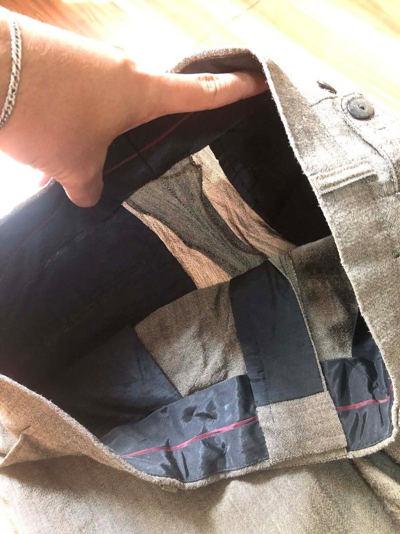 1953 by hogan Grey Trousers (Category: Trousers) located in Bulacan. Submitted by mgadamitnilolo (Listing ID 1407520394, Image 3). Description: 50s or 70s mr ben hogan trousers issue: stains 31x40.5 600 .