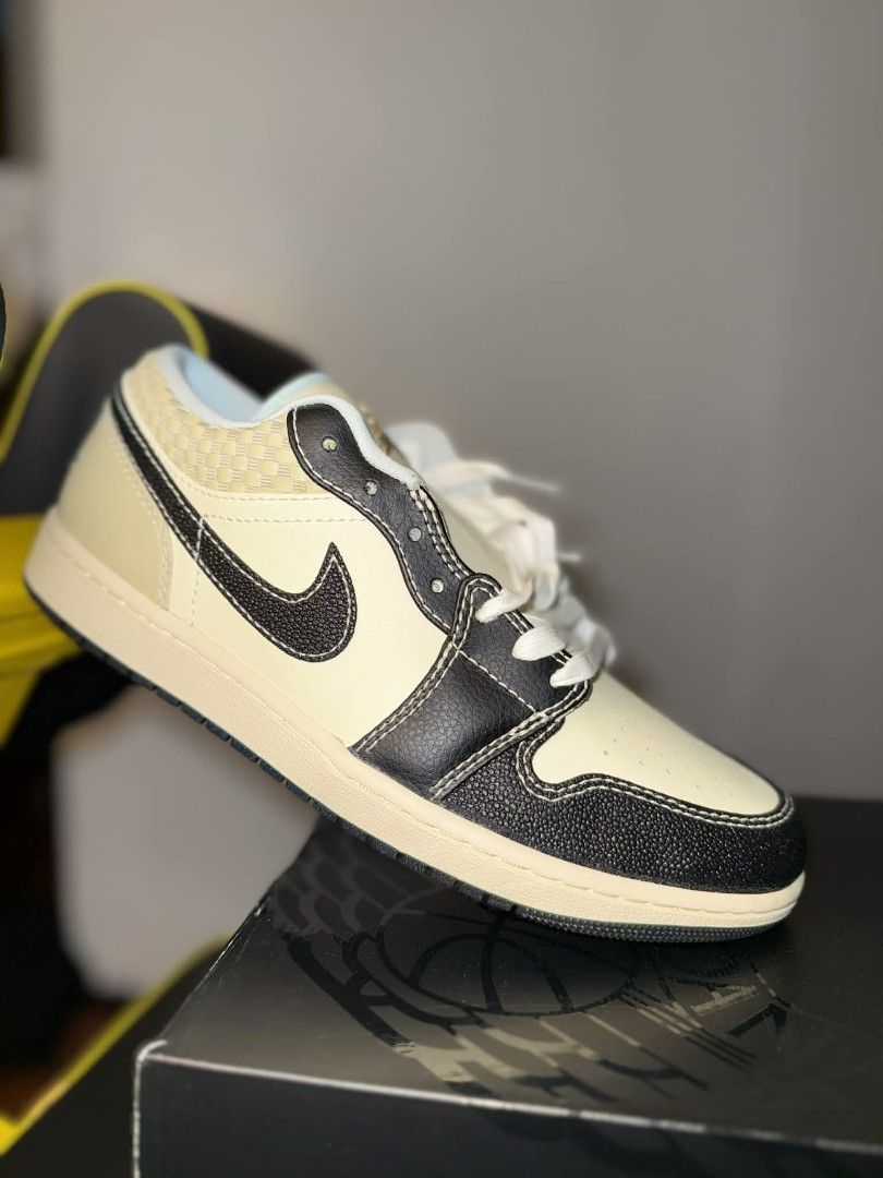 AIR JORDAN 1 LOW SE "COCONUT" (Category: Sneakers) located in Pasay City. Submitted by atoaph (Listing ID 1407561468, Image 2). Description: AIR JORDAN 1 LOW SE “COCONUT” MENS - 10US (28cm) ✅ ORIGINAL ✅ JAPAN RELEASE ✅ BOX FRESH The Air Jordan 1 Low "Coconut Milk/Black" sports a luxurious Coconut Milk body that provides a subtle yet rich backdrop for the contrasting details. The Team Gold paneling adds a touch of opulence, enhancing the sneaker’s