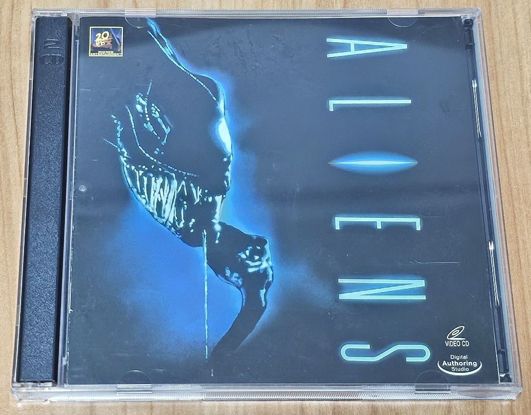 Aliens (1986) movie, Hobbies & Toys, Music & Media, CDs & DVDs on Carousell