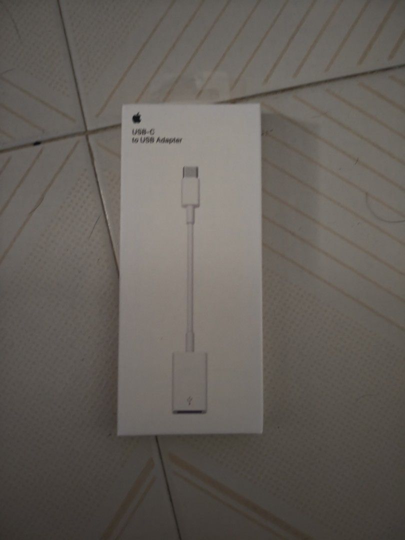 Apple USB-C to USB Adapter405994858800097280