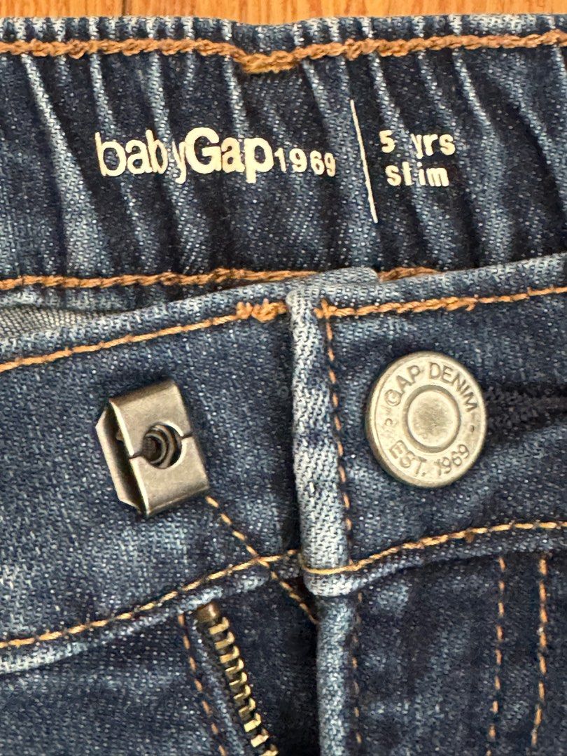 Baby Gap jeans/pants - 5yrs (Category: Babies & Kids Fashion) located in Quezon City. Submitted by ckllim (Listing ID 1407566952, Image 2). Description: .
