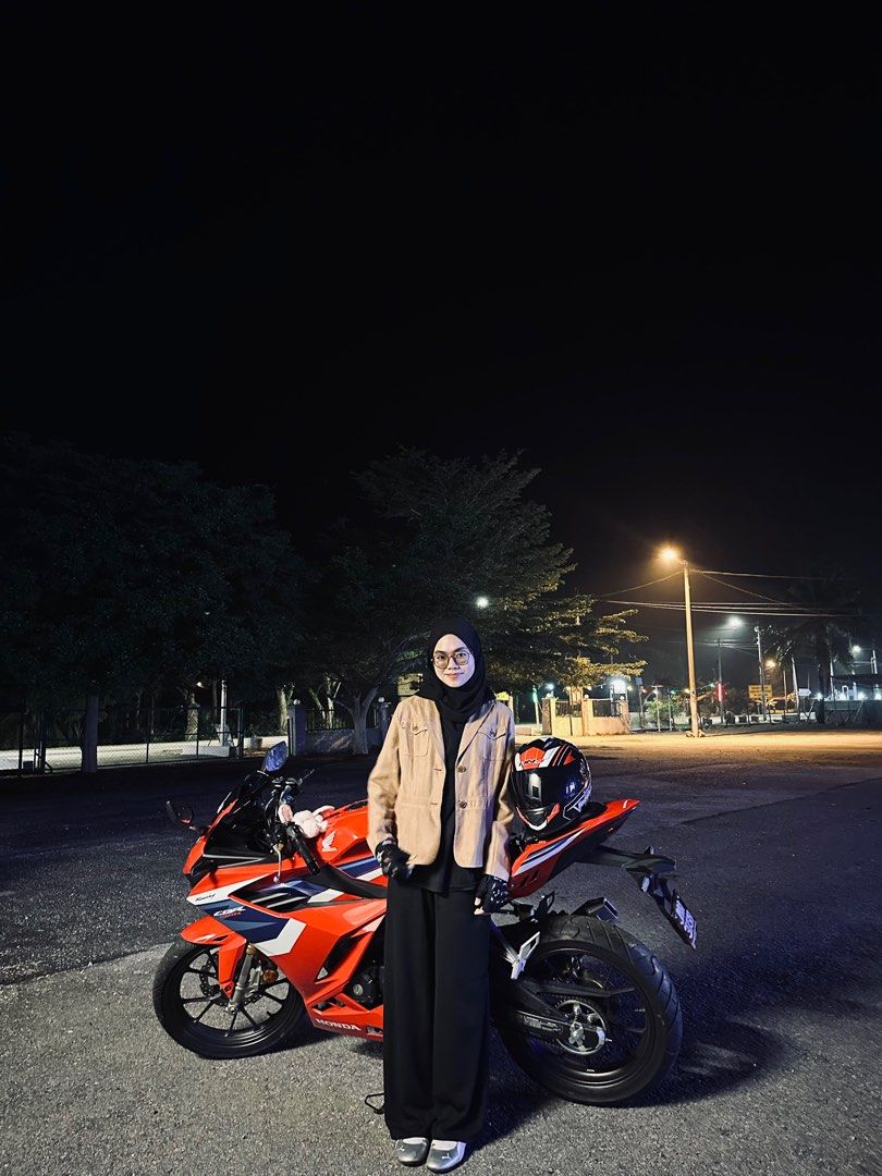 BLAZER JACKET (Category: Other Tops) located in Semerah. Submitted by naufawrah (Listing ID 1407433362, Image 2). Description: FIT S TO M.