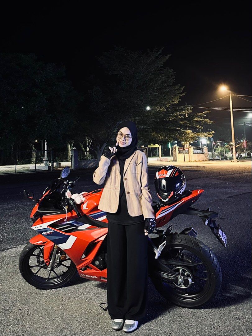 BLAZER JACKET (Category: Other Tops) located in Semerah. Submitted by naufawrah (Listing ID 1407433362, Image 1). Description: FIT S TO M.