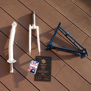 （分類：）位於 。 由 sf209 提交（商品編號 1406756835，圖片 1）。簡介： 。