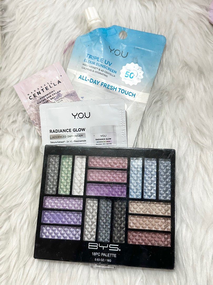 BYS 18PC Palette (Category: Makeup) located in Manila. Submitted by usermyx (Listing ID 1407395088, Image 1). Description: - BYS 18PC Palette - Features a variety of eyeshadow shades - Includes free skincare samples - Ideal for creating diverse eye makeup looks.