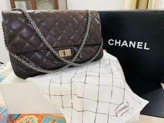 (Category: ) located in . Submitted by shopping_store8 (Listing ID 1407382889, Image 1). Description: .