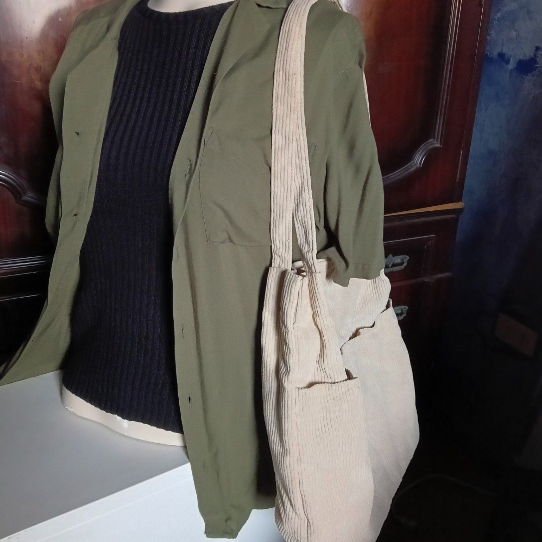 Corduroy tote bag (Category: Tote Bags) located in Marilao. Submitted by keyset (Listing ID 1346388293, Image 1). Description: Like new, only used once • Bag dimensions: 13in x 14in x 4.5in • Strap length: 11.5in • Outside: two open pockets • Inside: two open pockets + one zippered pocket *Clothes are only used for styling ☞ MOP: Gcash, Maya, Maribank, Unionbank ☞ MOD: Lalamove, J&T ☞ Buyer shoulders shipping fee 📍 Marilao, Bulacan 🚫 No Sh0pee 