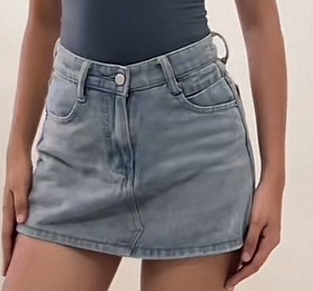 Denim Skort (Category: Skirts) located in Bacoor. Submitted by natrix (Listing ID 1407490633, Image 1). Description: size 36.