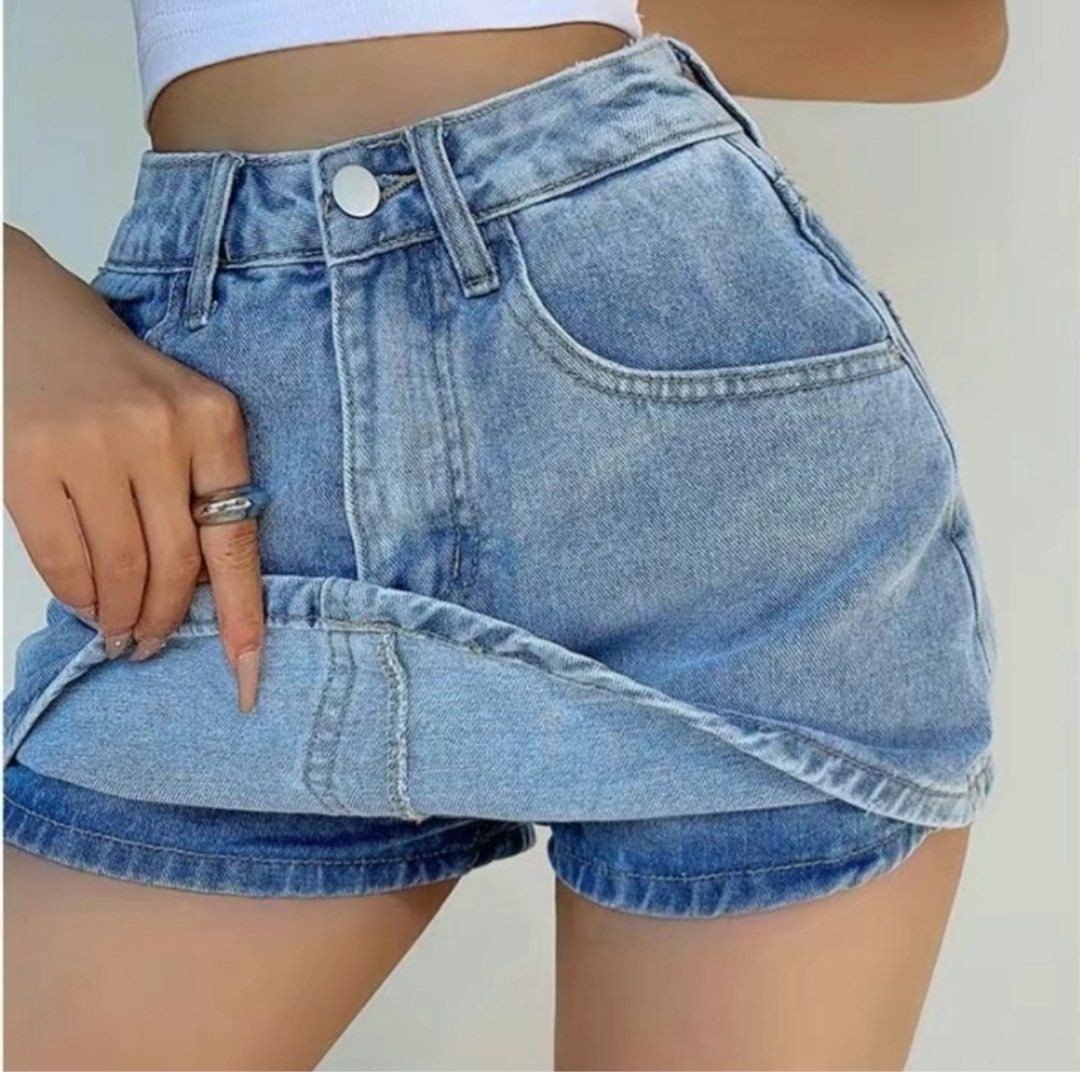 Denim Skort (Category: Skirts) located in Bacoor. Submitted by natrix (Listing ID 1407490633, Image 2). Description: size 36.