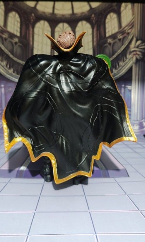 Dr Strange Supreme What If Marvel Legends Hasbro Complete (Category: Figurines & Statues) located in Dasmarinas. Submitted by samutsaring (Listing ID 1407416983, Image 3). Description: As Is Complete my box pa Joints Manageable WYSIWYG shipping flash jnt lalamove kau magbook Location Dasmariñas Cavite.