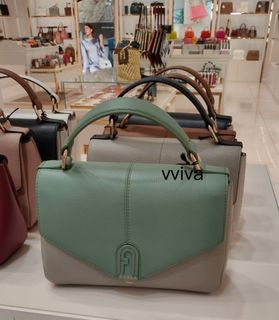 （分類：）位於 。 由 vviva 提交（商品編號 1407451101，圖片 1）。簡介： 。