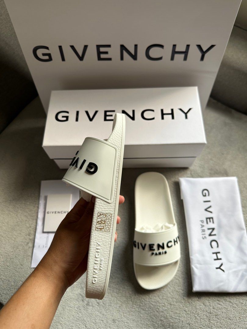 Givenchy Pool Slides (Category: Sneakers & Footwear) located in Quezon City. Submitted by jwmj_luxury (Listing ID 1407422657, Image 3). Description: Available sizes: Pic 2-4 (white): Eu39, Eu40 Pic 5-7 (deep blue): Eu41 to Eu44 Pic 8-10 (white): Eu41, Eu42.