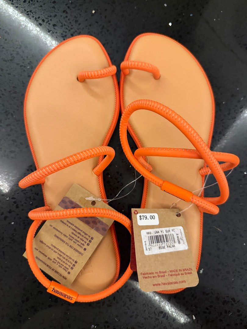 Havaianas Una Pitanga Sandals - Size 37 (Category: Sandals) located in Singapore. Submitted by jer3456 (Listing ID 1407528981, Image 2). Description: - Brand new Havaianas Una Pitanga sandals - Vibrant orange color - Size: 37 (EUR 39, USA 8) - Comes with original tags - Ideal for summer.