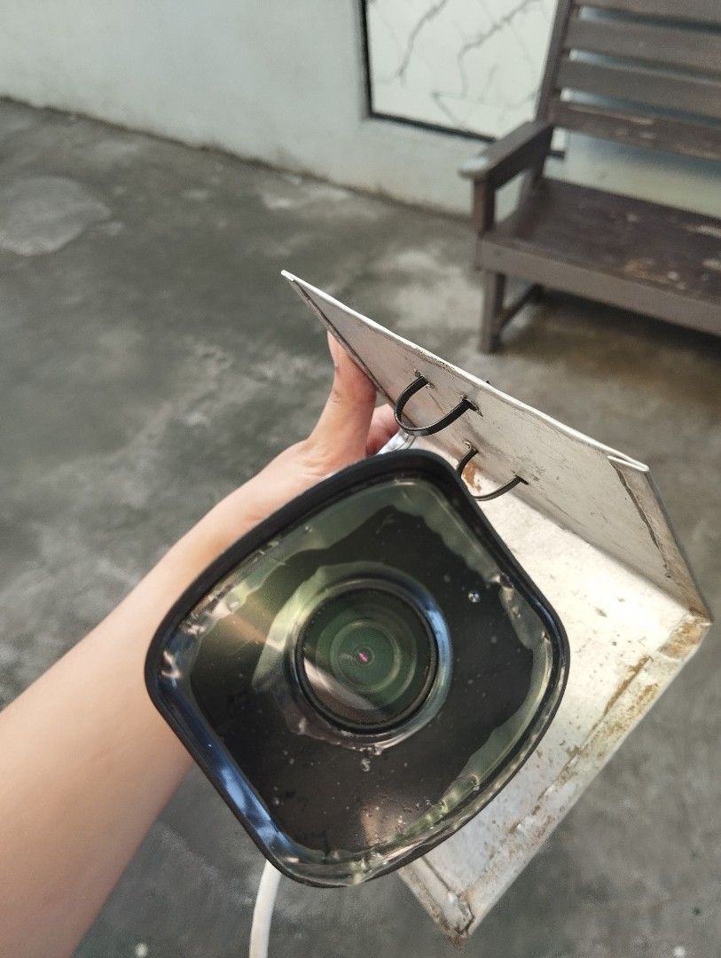 Hikvision cctv 2MP IP camera (Category: Security Systems & CCTV Cameras) located in Batangas. Submitted by bennett2432 (Listing ID 1407532271, Image 2). Description: used only once for thesis backup, price is negotiable.