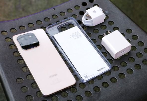 Honor X7d – Velvet Black | Elevate Your Everyday (Category: Android Others) located in Manila. Submitted by julietco (Listing ID 1407525710, Image 2). Description: https://www.honor.com/ph/phones/honor-x7d/spec/ Honor X7d – Velvet Black | Elevate Your Everyday Power. Style. Intelligence. ✅ Next-Level Performance Powered by Qualcomm Snapdragon 685 for smooth multitasking and gaming. 16GB RAM (8GB + 8GB Turbo) + 512GB storage – space and speed you 