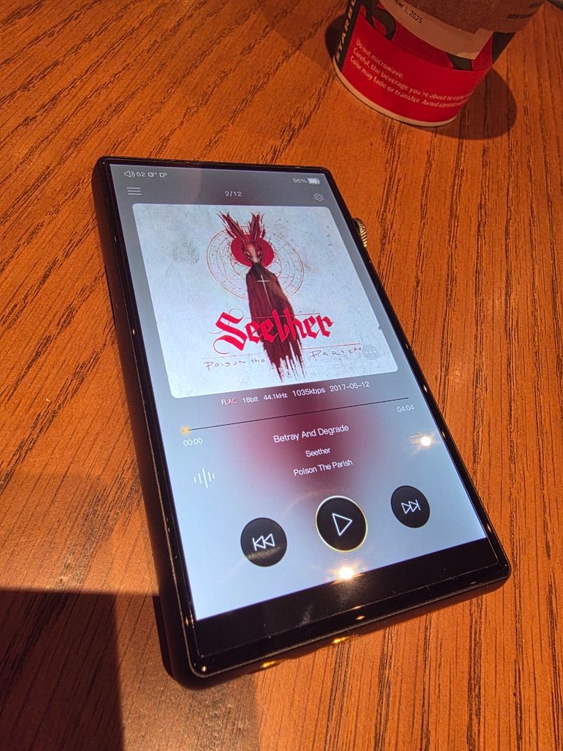 IBASSO DX170 BLACK DAP (Category: Portable Music Players) located in Imus. Submitted by gadgetphoenix (Listing ID 1348427587, Image 2). Description: IBASSO DX170 BLACK DAP SELLING PRICE: 16,999 PHP Condition & Quality: Condition: Excellent / Near-Pristine (99% smooth). Physical State: No dents, cracks, or visible wear. Protection: Screen protected since Day 1. Functionality: 100% working; zero technical issues or lag. The Full Package: Unit: iBas