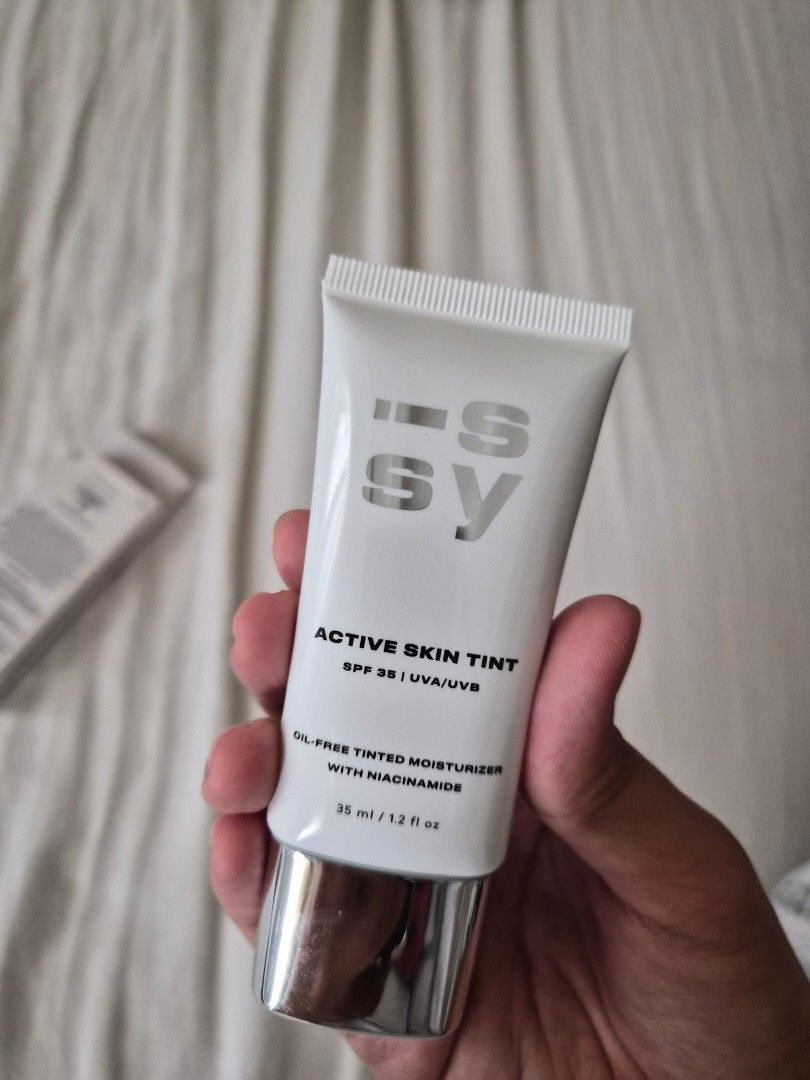 Issy Active Skin Tint shade EPSOM (Category: Makeup) located in Pasay City. Submitted by micaelamm09464 (Listing ID 1407392925, Image 2). Description: still new RFS: not my shade.