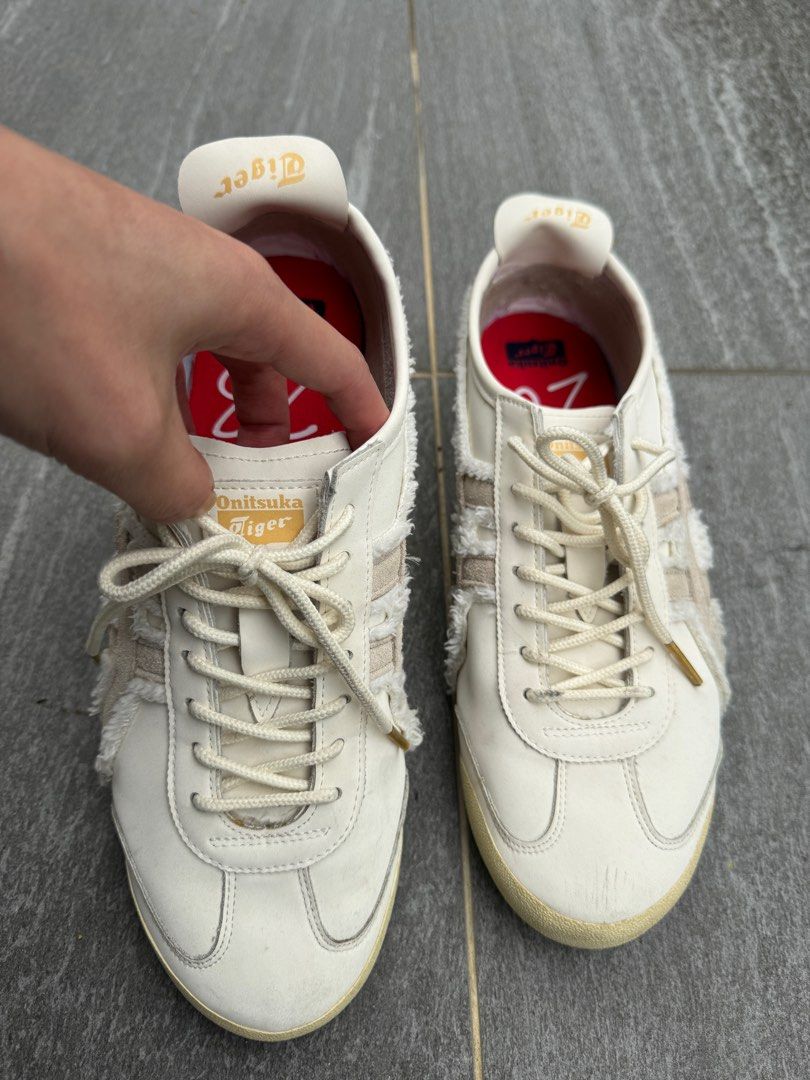Limited Edition Onitsuka Tiger Mexico 66 Cream Sneakers Size USA 7.5 (Category: Sneakers) located in Singapore. Submitted by billteh (Listing ID 1407438483, Image 2). Description: Limited Edition Cream-colored Onitsuka Year of the Tiger Design, US Size 7.5.