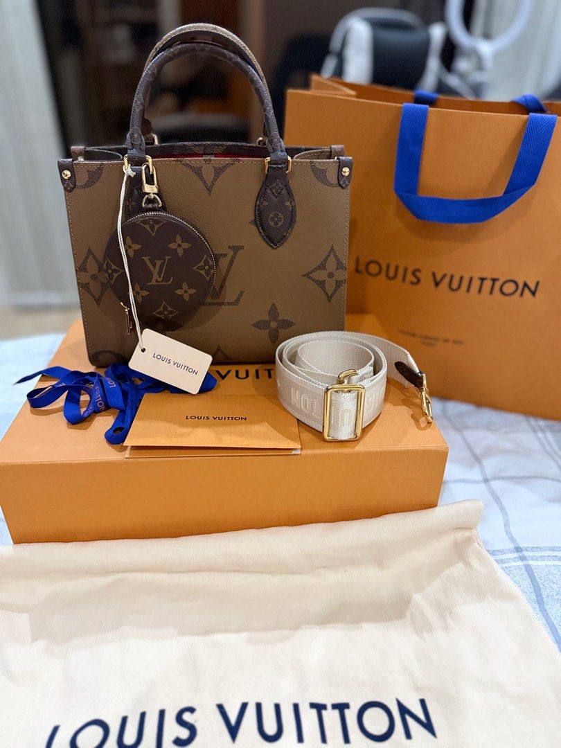 Louis Vuitton Onthego PM Handbag (Category: Luxury Bags & Wallets) located in Angeles City. Submitted by pnaysneakerhead (Listing ID 1407503793, Image 1). Description: This bag is unused, comes complete Box, dust bag, paper bag, receipt and entrupy April 2025 bought at LV Solaire for 187k. Microchipped Rfs: Getting a bando 20 - Authentic Louis Vuitton Onthego PM handbag - Features the classic monogram pattern - Top handles and spacious interior -