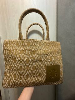 （分類：）位於 。 由 iwantmystuffgone 提交（商品編號 1407548367，圖片 1）。簡介： 。