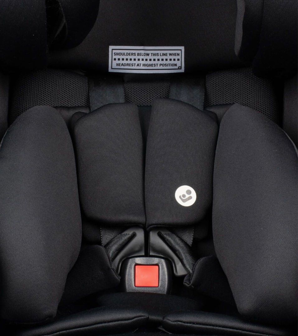 Maxi Cosi Australian Carseat (Category: Car Seats) located in Lopez Jaena. Submitted by cisbuu (Listing ID 1407558211, Image 2). Description: Like new condition. Used by my 4 months old daughter a few times only then stored Can fit months old baby to 3 years old Adjustable Comes with a box Orig price 19k in Australia Selling for ₱4,999.