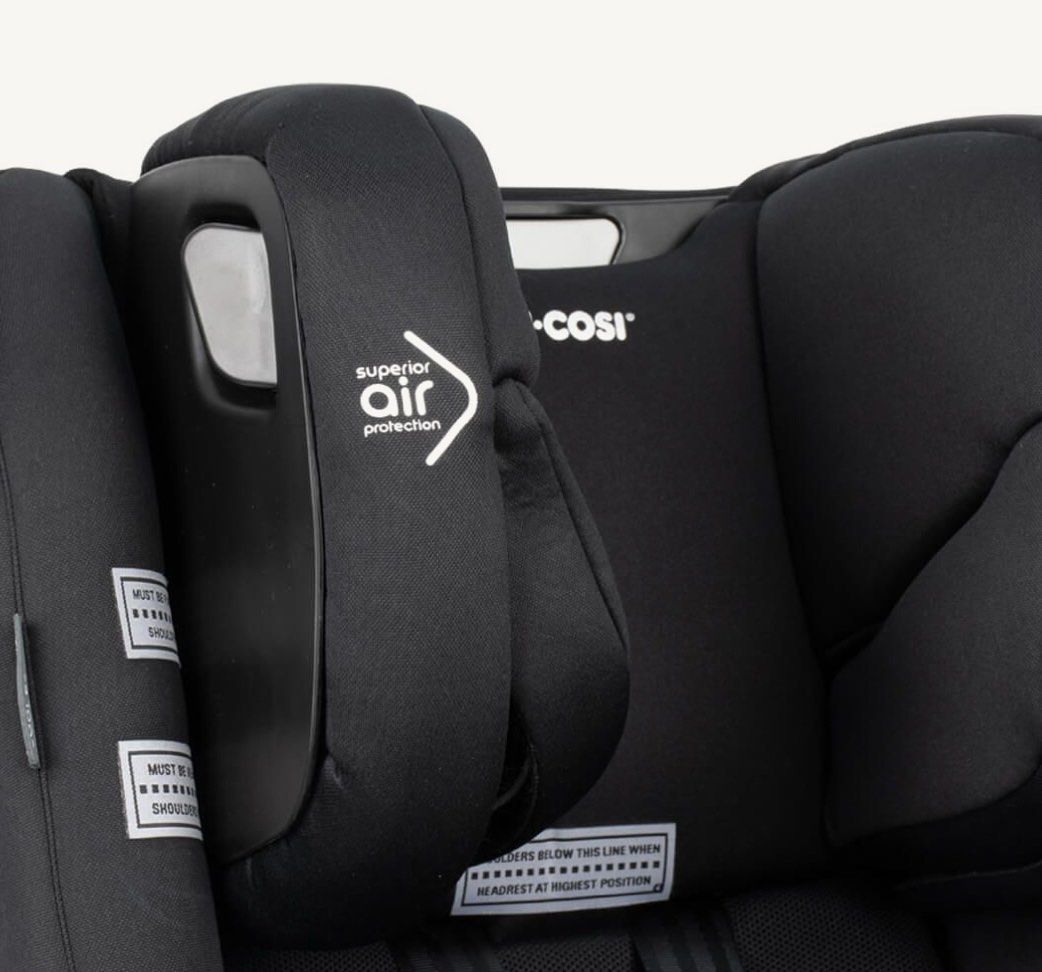 Maxi Cosi Australian Carseat (Category: Car Seats) located in Lopez Jaena. Submitted by cisbuu (Listing ID 1407558211, Image 3). Description: Like new condition. Used by my 4 months old daughter a few times only then stored Can fit months old baby to 3 years old Adjustable Comes with a box Orig price 19k in Australia Selling for ₱4,999.