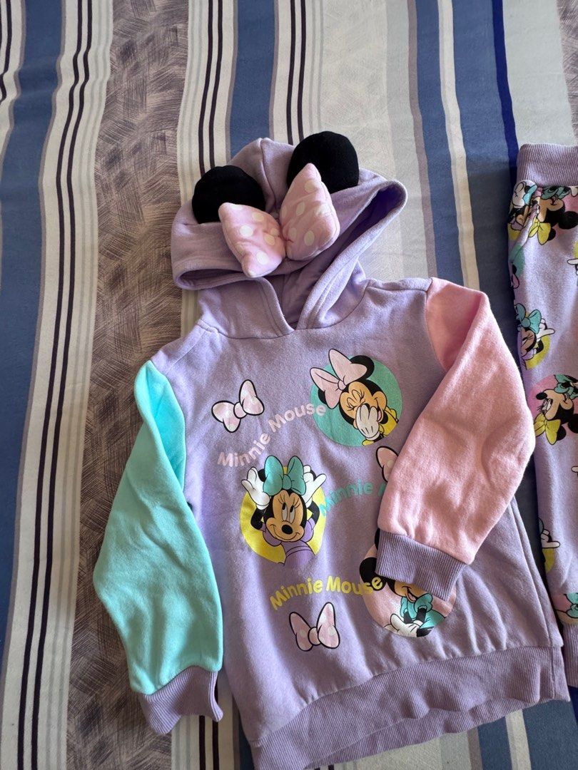 Minnie Mouse Hoodie and Pants Set (Category: Babies & Kids Fashion) located in Legazpi City. Submitted by mechan88 (Listing ID 1407382440, Image 2). Description: - Adorable Minnie Mouse hoodie and pants set. - Hoodie features a colorful Minnie Mouse design. - Hood includes Minnie Mouse ears and a bow. - Pants have an all-over Minnie Mouse print. - Perfect for your little one! -Size 4 .