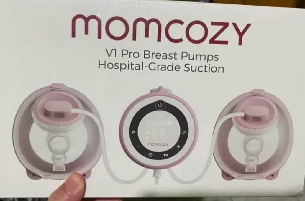 Momcozy V1 Pro Motor (Category: Breastfeeding & Bottle Feeding) located in Quezon City. Submitted by pre.by.a (Listing ID 1407436032, Image 2). Description: Used twice RFS: not hiyang (as an enougher, I had to stick to my wall pump) Inclusion: box and motor only.