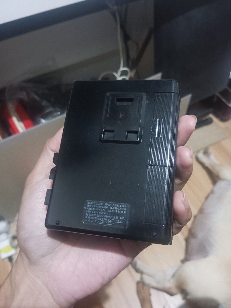National Auto Reverse Stereo Cassette Player J7 (Category: Portable Music Players) located in Naga. Submitted by pacific_brent (Listing ID 1407385473, Image 3). Description: - Vintage National Auto Reverse Stereo Cassette Player J7 - Headphone jack, no speakers - Playback controls okay, a little scratchy at times, especially the directional switch - Sleek, compact design - missing belt clip on the back FIXED PRICE, no more LP, no Joy reserver/no 