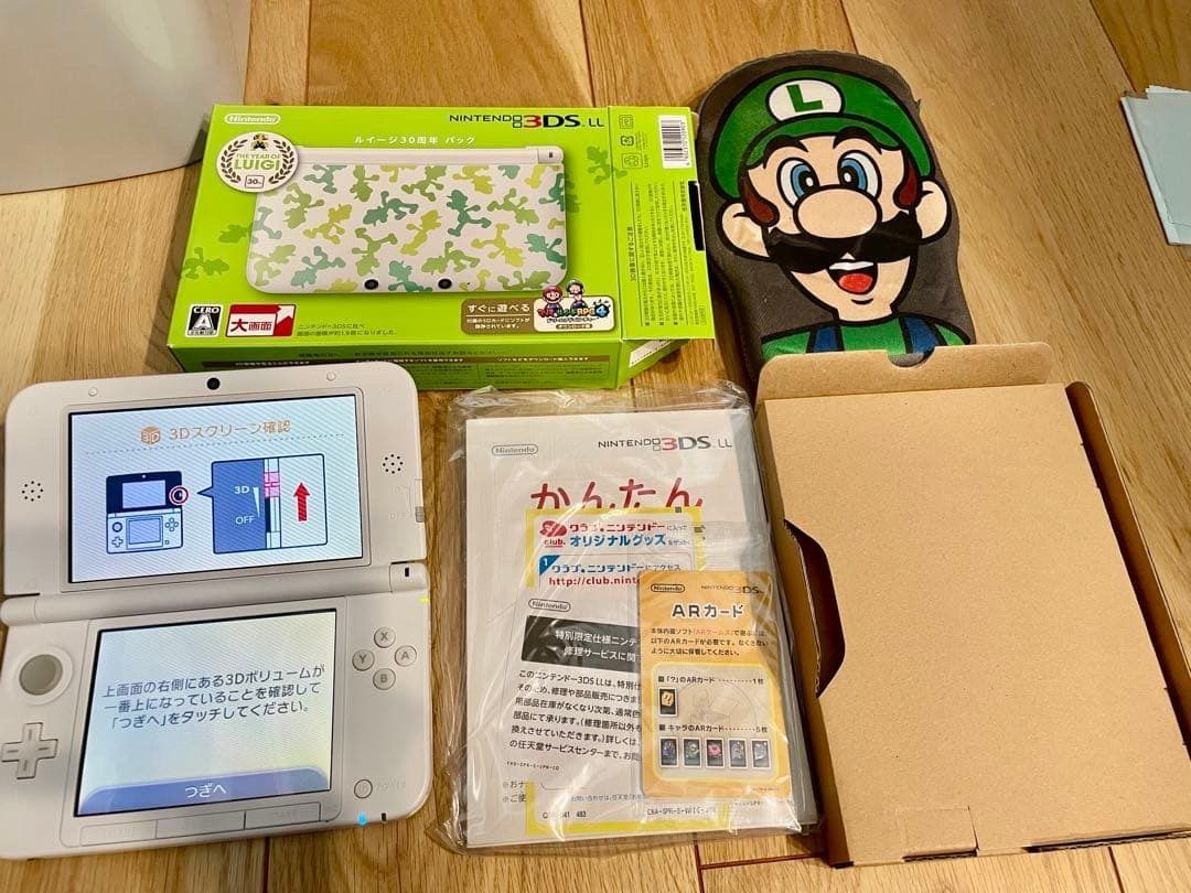 Nintendo 3DSLL Luigi 30th Anniversary (Category: Nintendo) located in Manila. Submitted by japan_treasure (Listing ID 1407385715, Image 1). Description: Operation confirmed. Accessories etc. are as shown in the photo. A Luigi case (sold separately) is also included. There are some minor signs of use, scratches and dirt, but they are not noticeable..