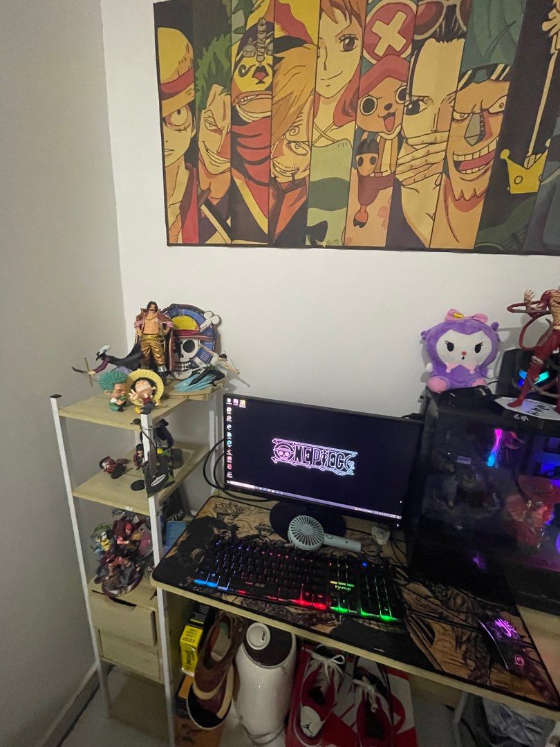 Pc Gaming Basic (Category: Office & Business Technology) located in Kuala Lumpur. Submitted by damzkie (Listing ID 1407419907, Image 2). Description: RAM 8gb Processor AMD RYzen 3 3200g with Radeon Vega Graphics Graphic 2gb Storage 1.14 TB Jual Seadanya 1 Set sKali Meja Pc Dapat .. item RGB .. Sbb Jual dah tak Pkai , Harga Kita bole runding sampai Jadi .. urgen , 01163860824.