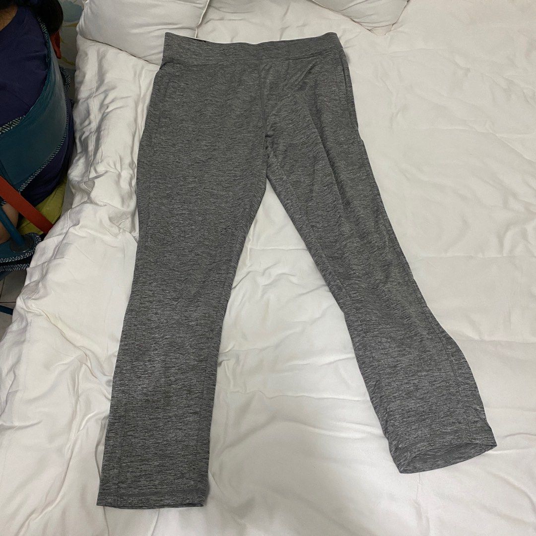 Pony Bottoms in M (Category: Joggers) located in San Pablo. Submitted by decluttx (Listing ID 1407509798, Image 1). Description: Brand new w tag Size M.