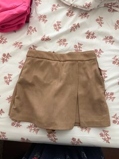 (Category: ) located in . Submitted by avescloset (Listing ID 1407442709, Image 1). Description: .