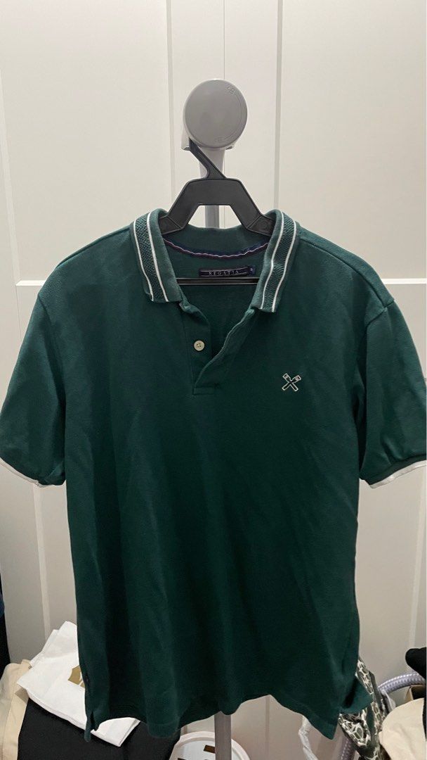 Regatta Green Polo Shirt (Category: Tshirts & Polo Shirts ) located in Taguig. Submitted by declutteringmommacat (Listing ID 1407475143, Image 2). Description: .