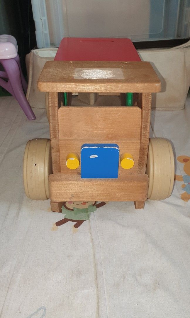 ride on wooden car shape sorter (Category: Kids Toys) located in Quezon City. Submitted by krmariam13 (Listing ID 1407492878, Image 2). Description: .